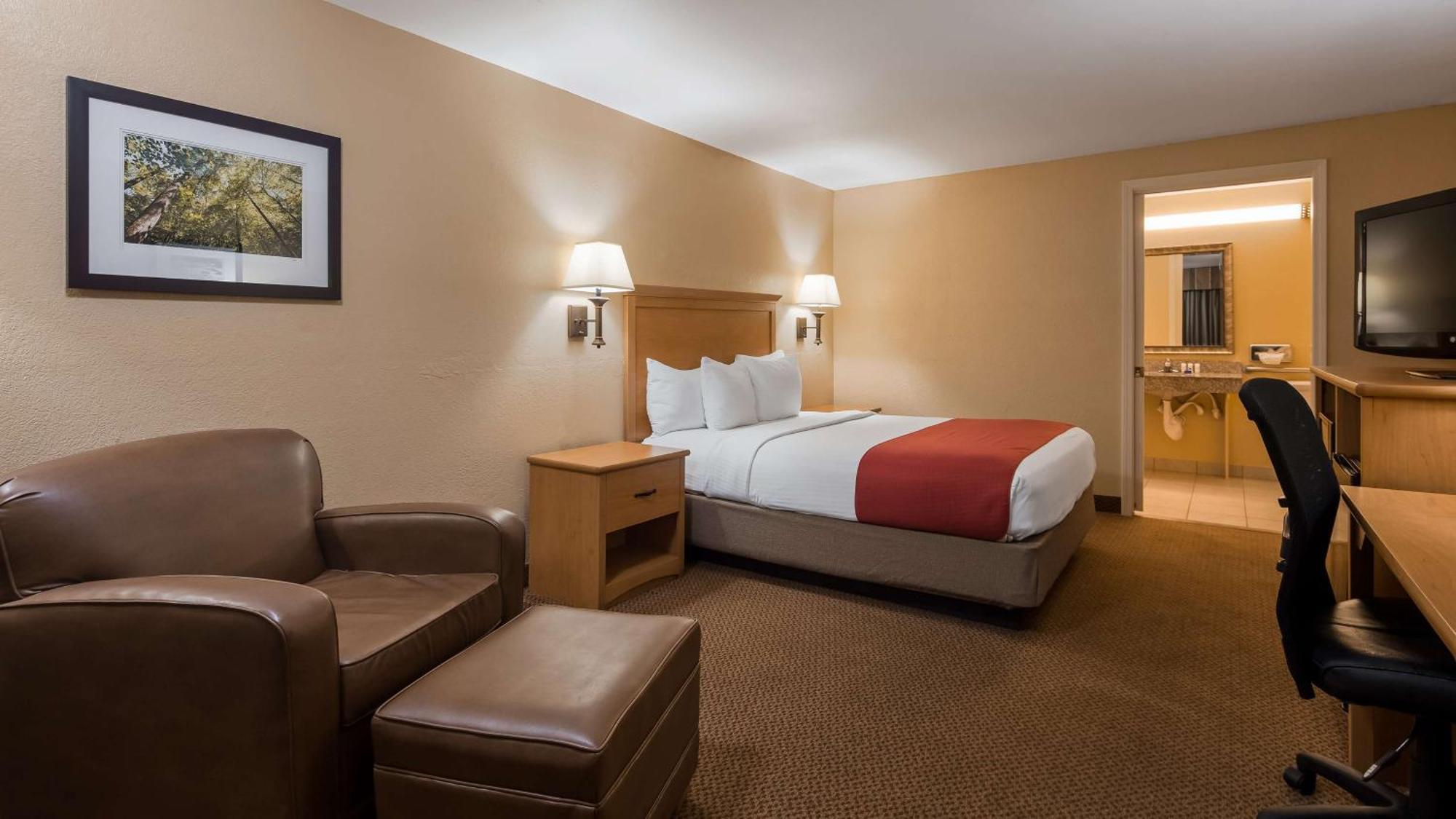 Western Hotel 3*