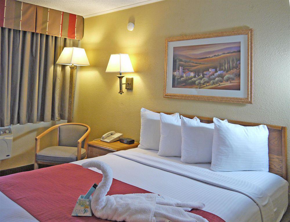 Western Hotel 3*